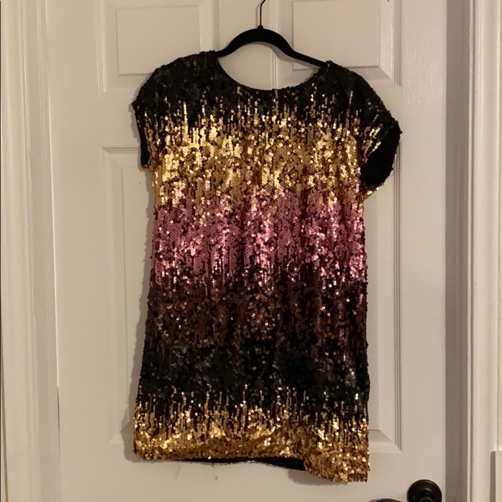 Short backless sequin cocktail dress